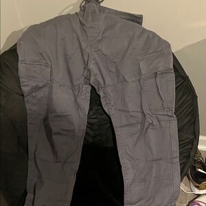 No Boundaries Men's Charcoal Cargo Pants